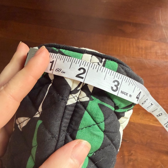 NWT Vera Bradley Imperial Rose Large Zip Cosmetic Makeup Bag Green Black Travel - Picture 8 of 8